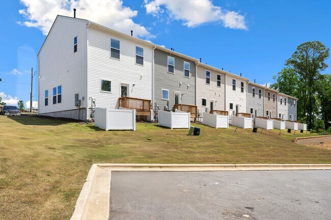 Building Photo - 177 Seville Wy