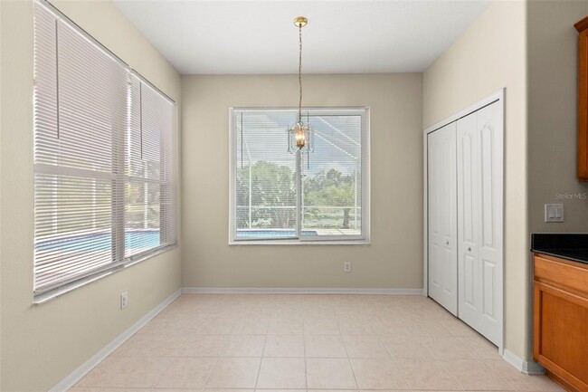 Building Photo - 11303 Village Brook Dr