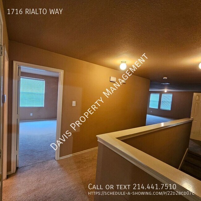 Building Photo - 1716 Rialto Way