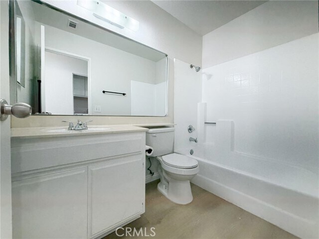 Building Photo - 73 Goldenrod