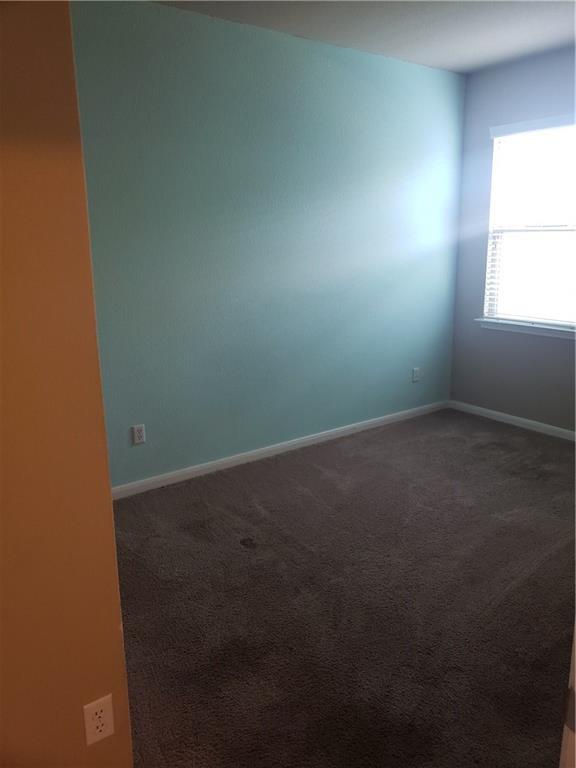 Building Photo - 662 Hot Spring Valley
