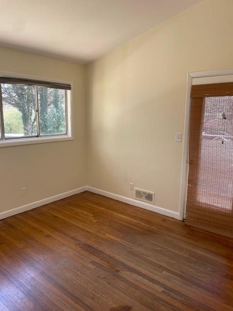 Building Photo - 6840 Sunny Brook Ln NE