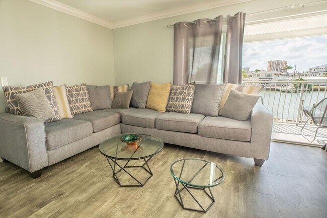 Building Photo - 185 Brightwater Dr