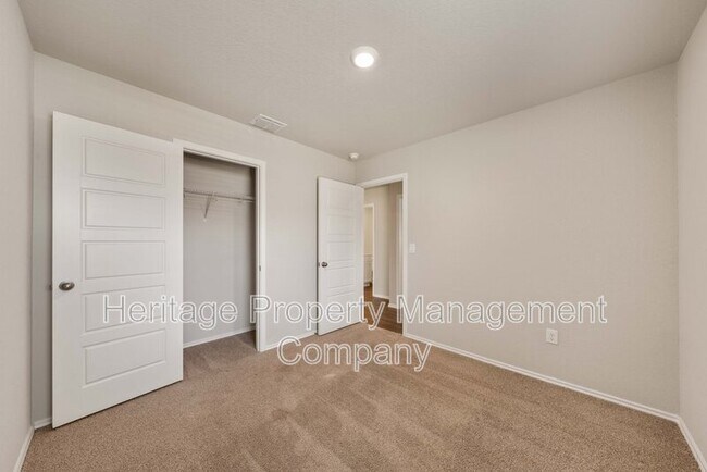 Building Photo - 8718 Broad Wing Dr