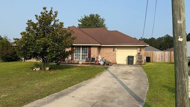Primary Photo - 873 Birchwood Ln
