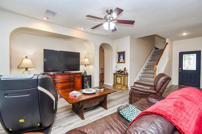 Building Photo - 2206 Rocky Hollow Ln