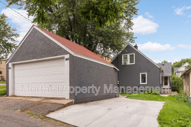 Building Photo - 1164 Randolph Ave