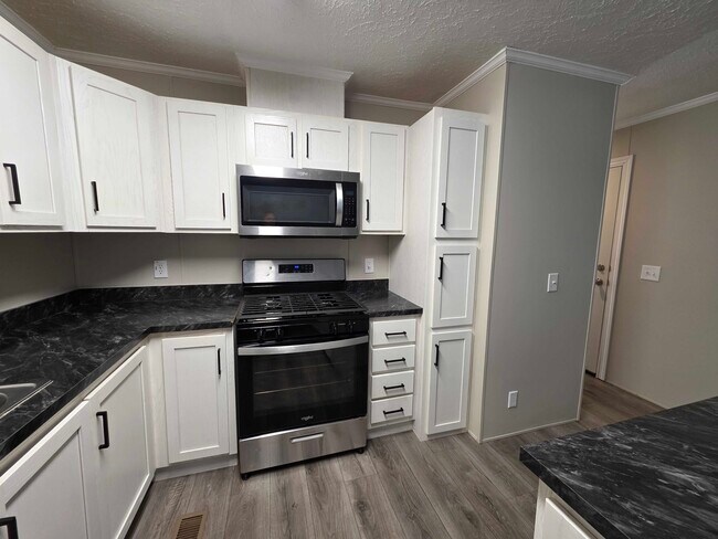 Building Photo - 3618 Juniper St