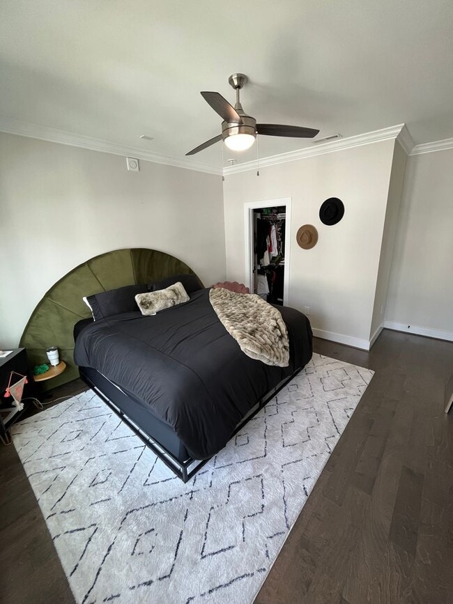 Building Photo - Stunning 2BD*, 3.5BA Raleigh Townhome with Bonus Office/Den on First Floor and 2-Car Attached Garage