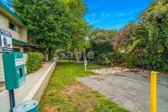 Building Photo - 23554 Newhall Ave