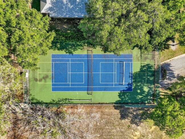 Building Photo - 5230 SE Seascape Way