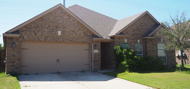 Building Photo - 3 Bed 2 Bath in Denton