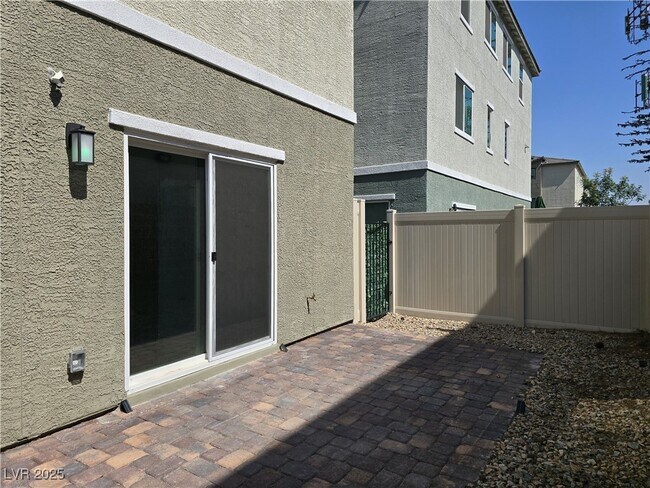 Building Photo - 6858 Truffle Gray St