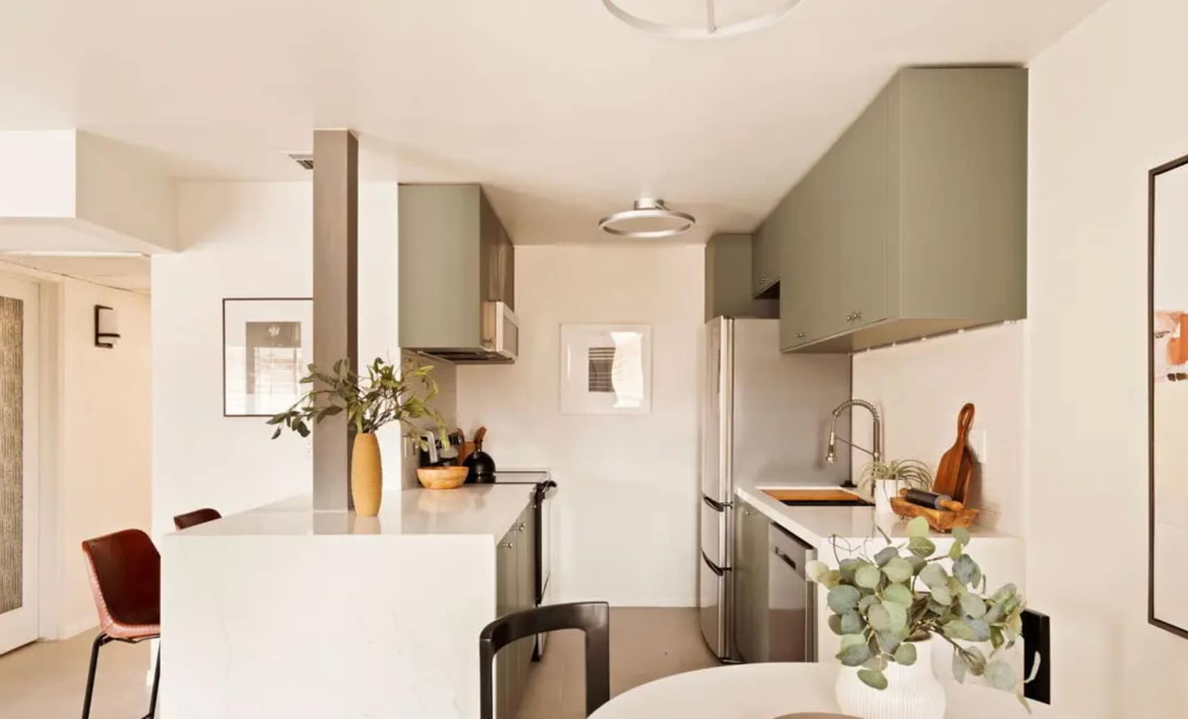 Building Photo - 970 Palm Ave