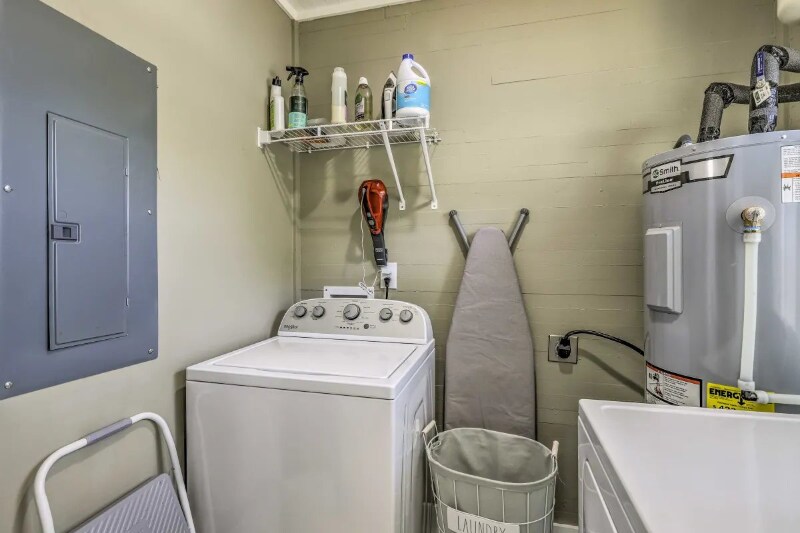 Building Photo - 107 Robinson Ave