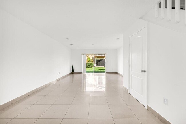 Building Photo - 3169 SW 129th Terrace