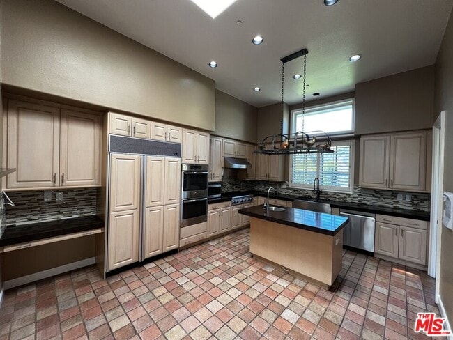 Building Photo - 2357 Brookshire Ln