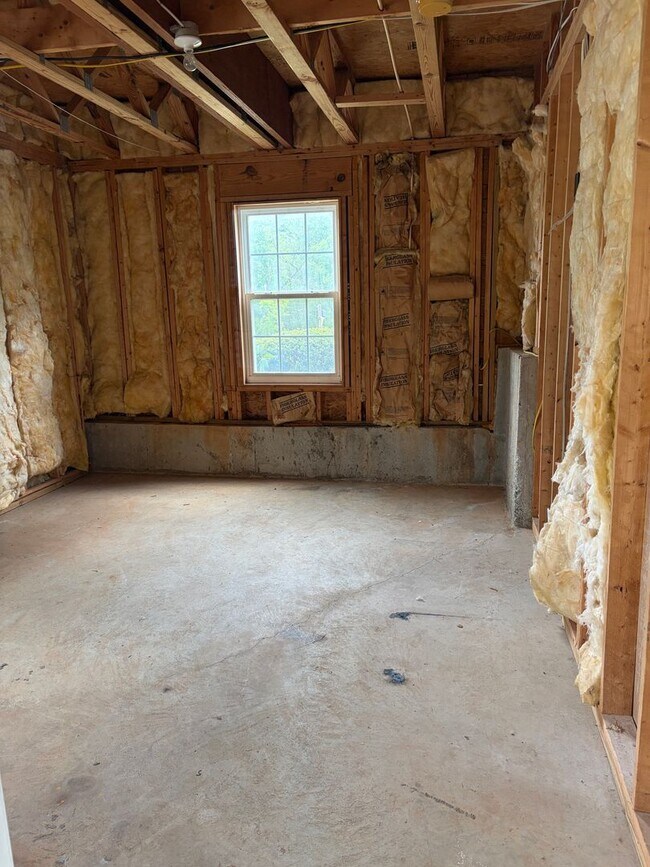 Building Photo - Beautiful Home with Finished Basement