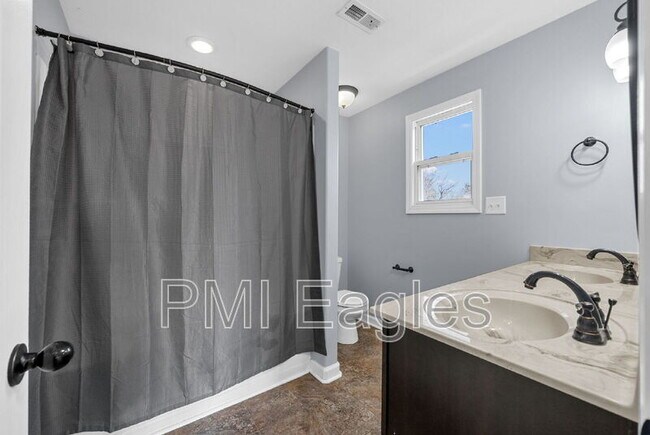 Building Photo - 3815 Harvest Ridge