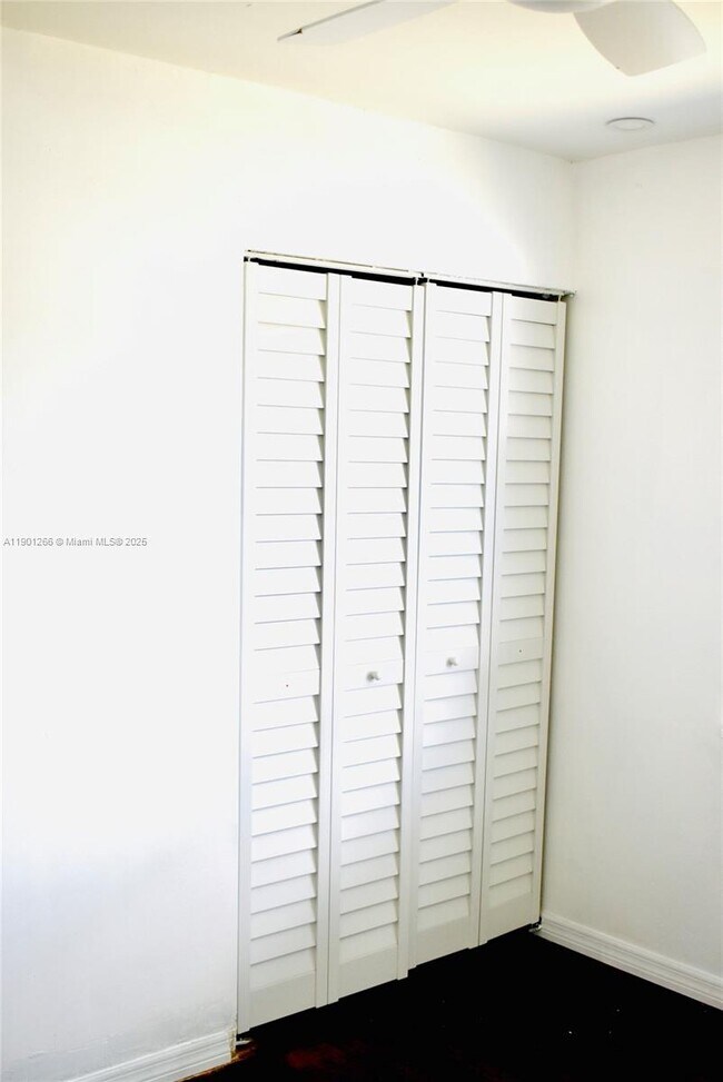 Building Photo - 2280 SW 43rd Ave