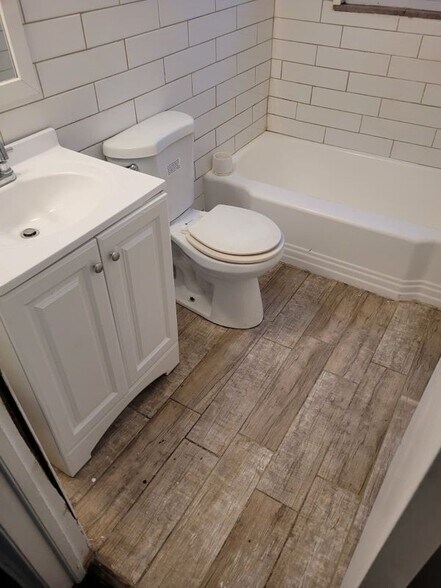 Building Photo - 12045 Ashton Ave