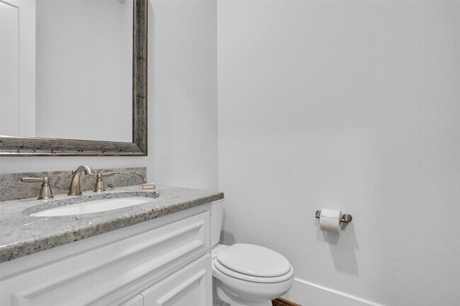 Building Photo - 16 Clearview Terrace Pl