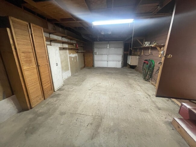 Building Photo - Three Bedroom Bayfield House with Large Fe...