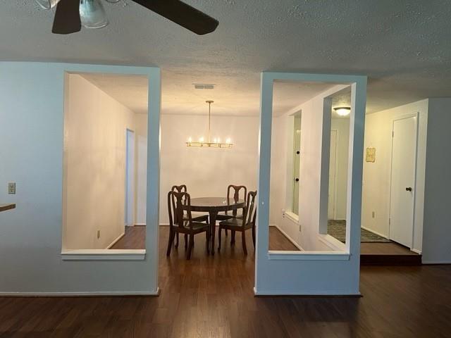 Building Photo - 10126 Grassy Cove Dr