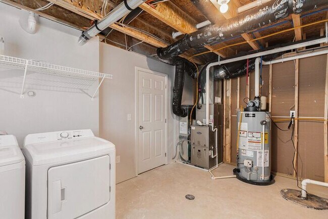 Building Photo - 4394 Pine Creek Dr