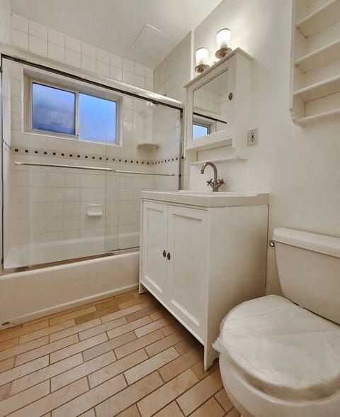 Building Photo - 1940 S Beverly Glen Blvd