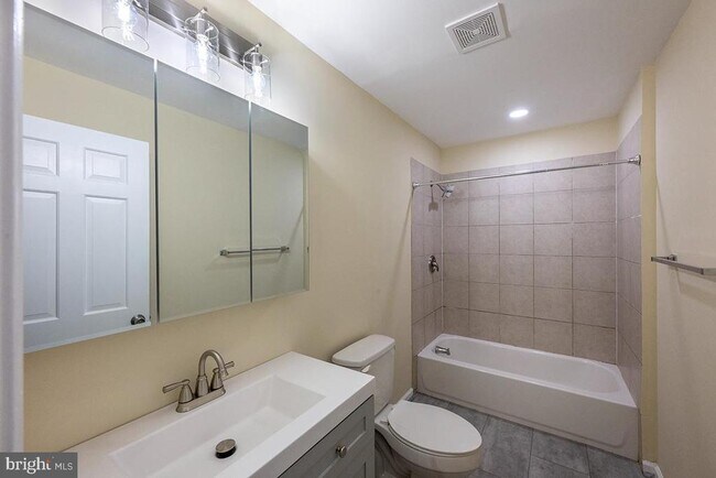 Building Photo - 5035 Timberwood Trail