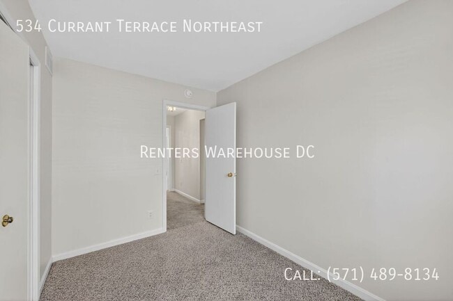 Building Photo - 534 Currant Terrace NE