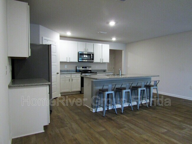 Building Photo - 2379 Kirkwood Dr