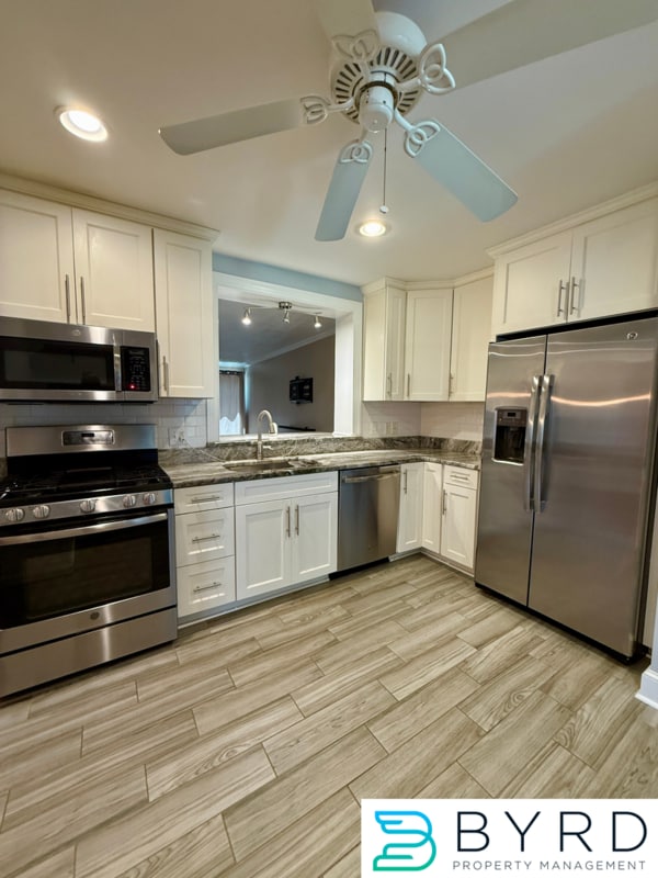 Building Photo - 9007 Michaux Ln