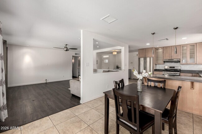 Building Photo - 9832 N 29th St