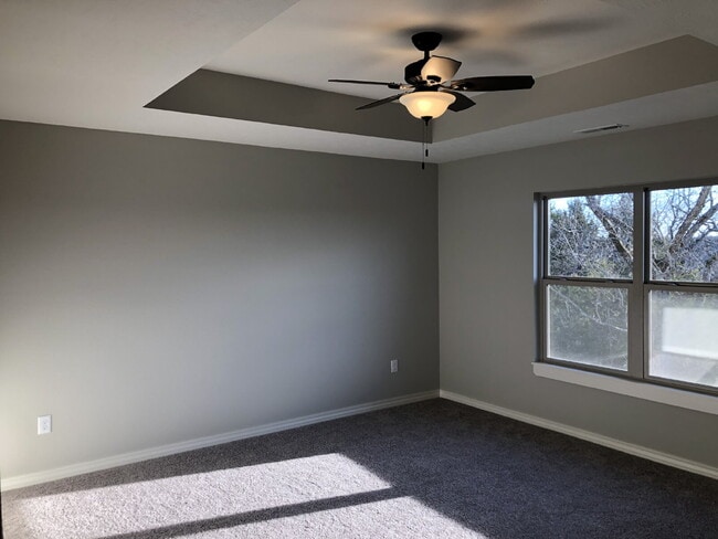 Building Photo - Open living concept- 3BR/2BA with unfinished basement