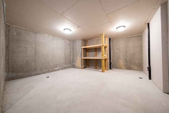 Building Photo - 9352 Wilderness Cove