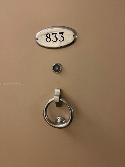 Building Photo - 100 Lincoln Rd