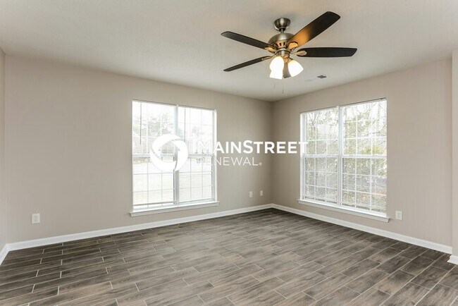 Building Photo - 3 Bedroom Pet-Friendly Home in ELLENWOOD, GA with Main Street Renewal
