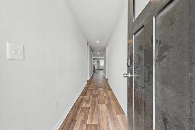 Building Photo - 125 Indigo Pl