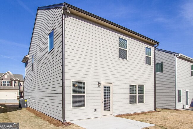 Building Photo - 62 Fern Walk
