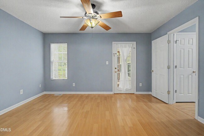 Building Photo - 5812 Gentle Wind Dr