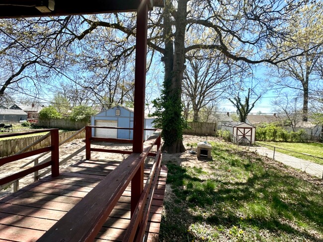 Building Photo - 4219 E 68th Terrace