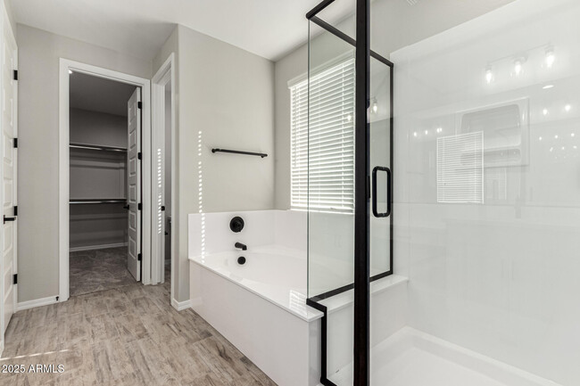 Building Photo - 34924 N Hawley Dr