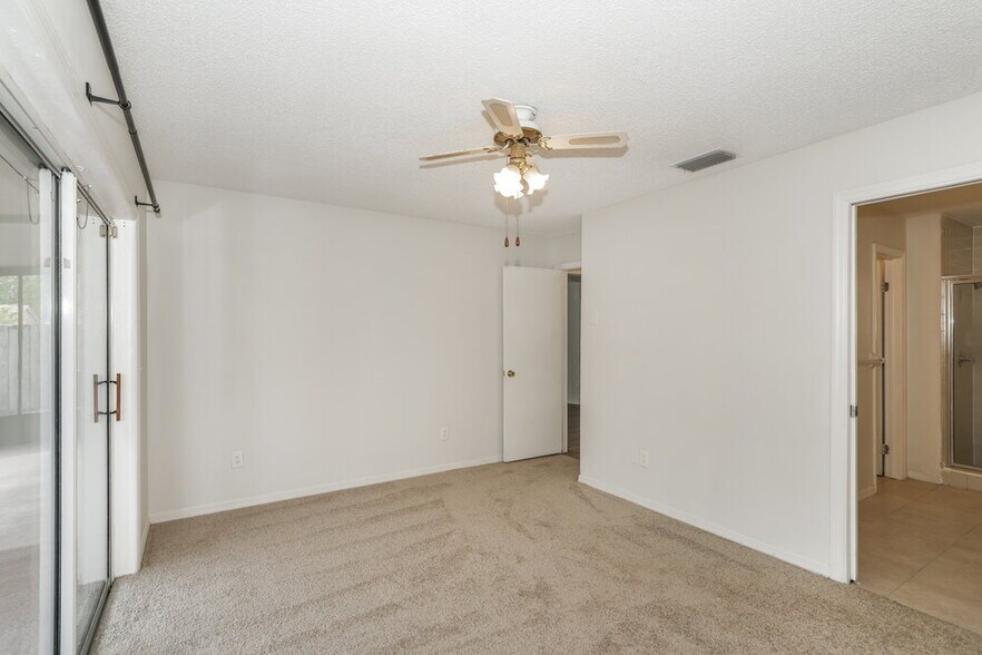 Building Photo - 10148 Cedar Dune Dr