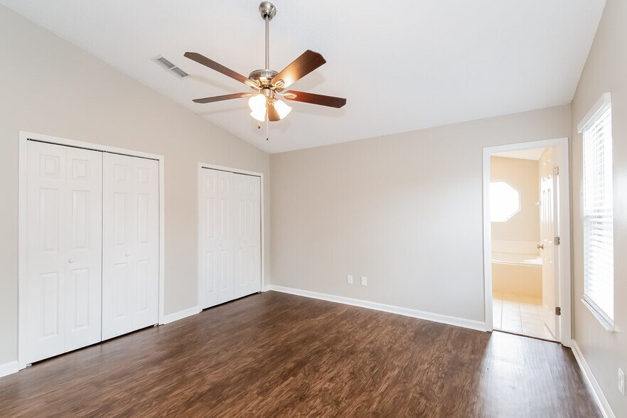 Building Photo - 2115 Orangewood St