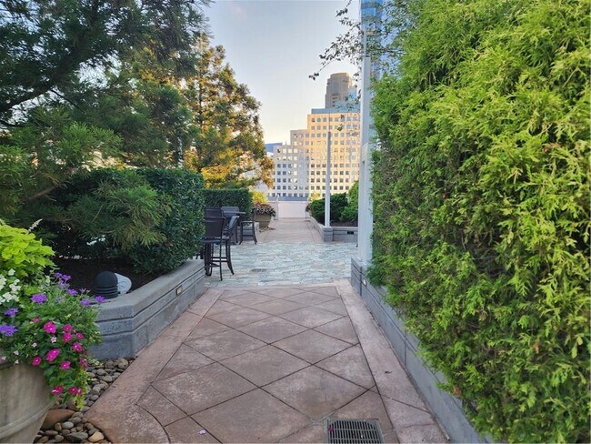Building Photo - 3324 Peachtree Rd