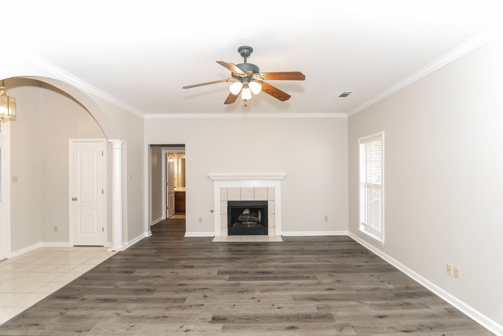 Building Photo - 5033 Thornebrook Cove