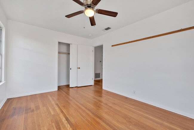 Building Photo - Cozy 3 Bedroom Home in Northeast San Antonio