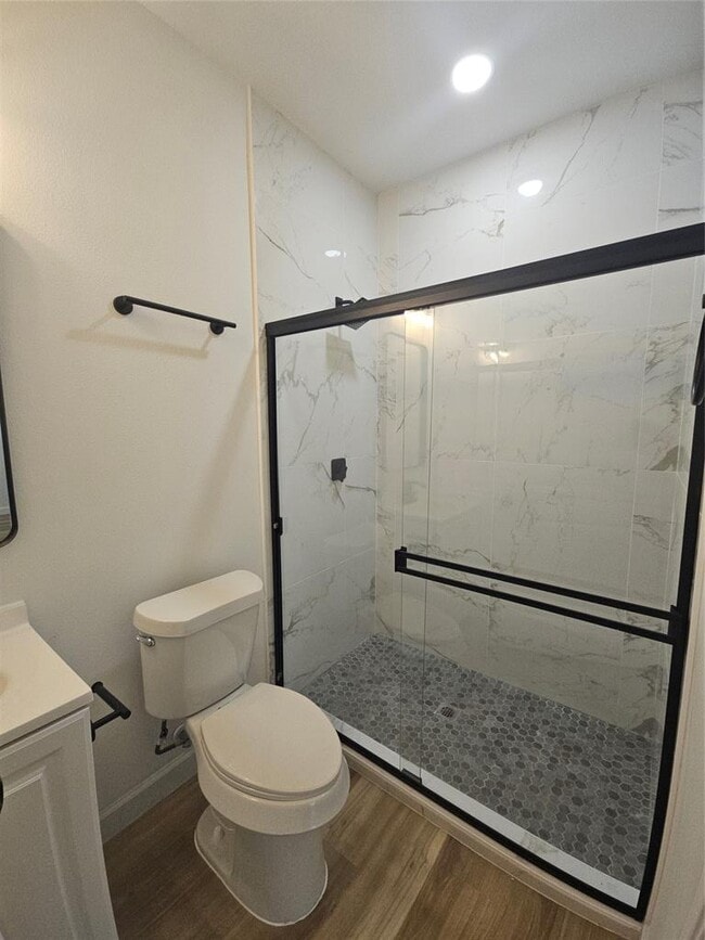 Building Photo - 810 Mora St
